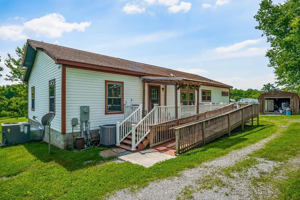 4700 Herrens Chapel Road Silver Point TN 38582