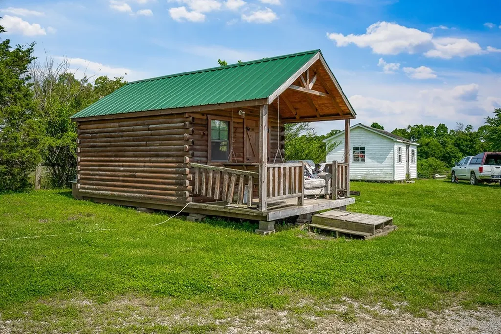 4700 Herrens Chapel Road Silver Point TN 38582