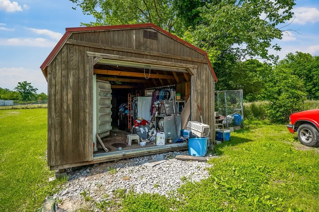 4700 Herrens Chapel Road Silver Point TN 38582