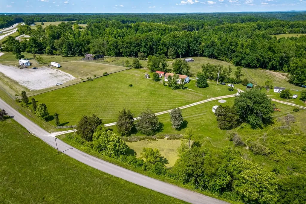 4700 Herrens Chapel Road Silver Point TN 38582