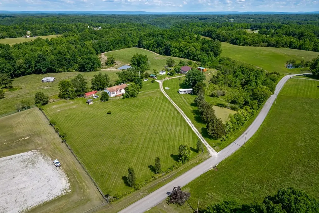 4700 Herrens Chapel Road Silver Point TN 38582