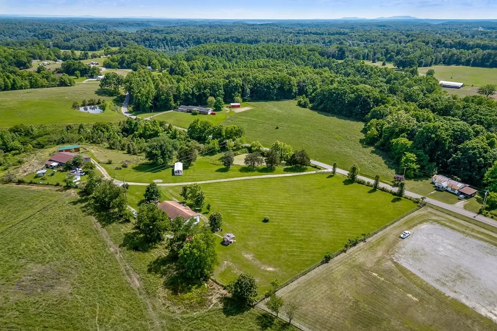 4700 Herrens Chapel Road Silver Point TN 38582