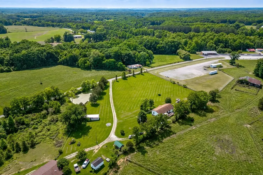 4700 Herrens Chapel Road Silver Point TN 38582