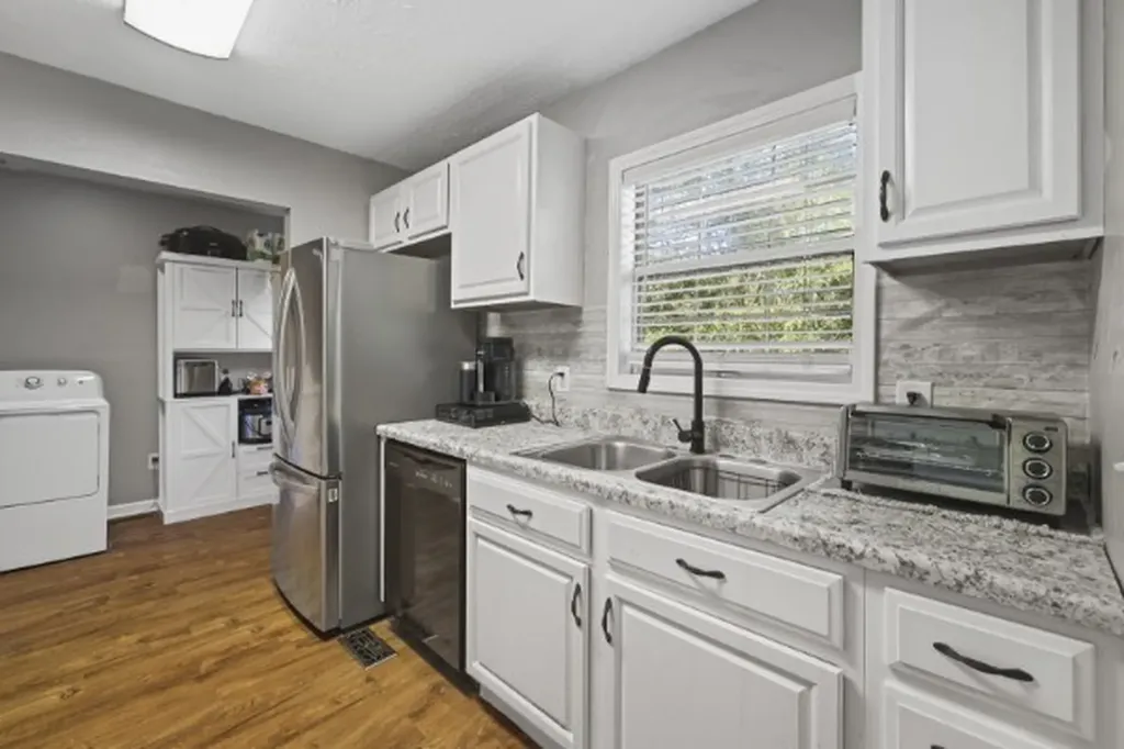 408 Magnolia Street Baxter TN 38544