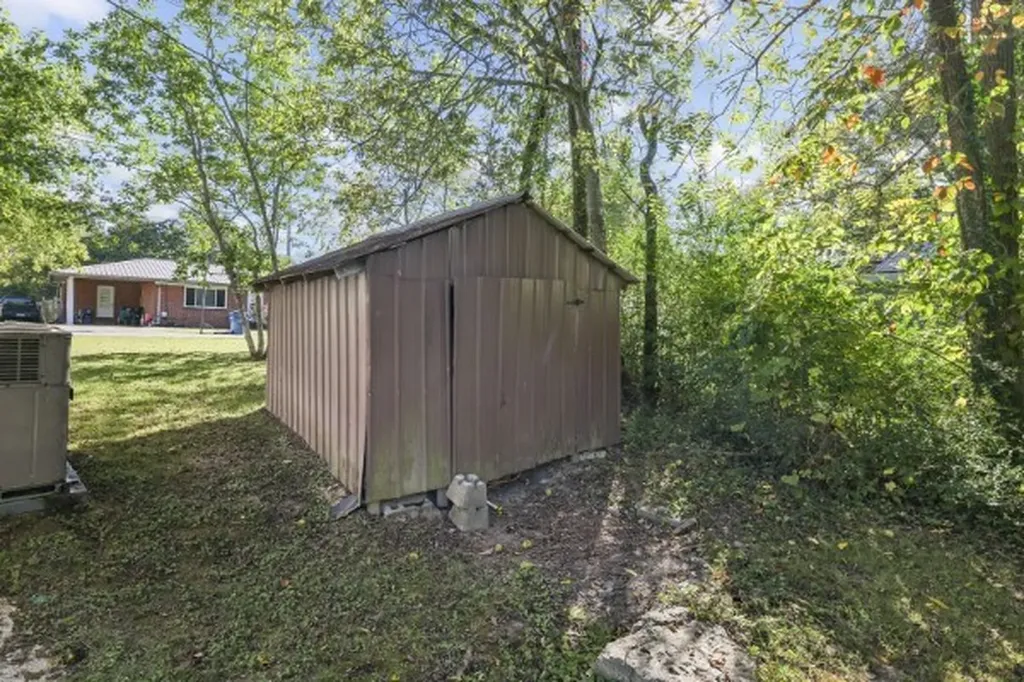 408 Magnolia Street Baxter TN 38544