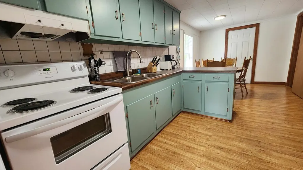 228 Bill Hunter Road Celina TN 38551