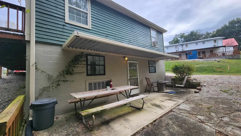 228 Bill Hunter Road Celina TN 38551