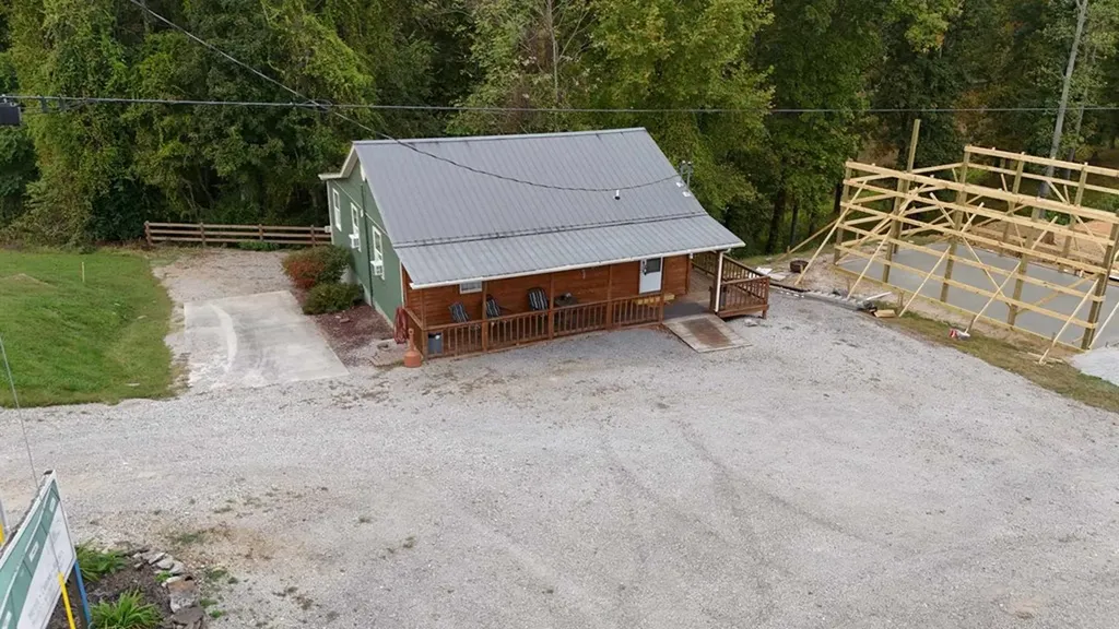 228 Bill Hunter Road Celina TN 38551