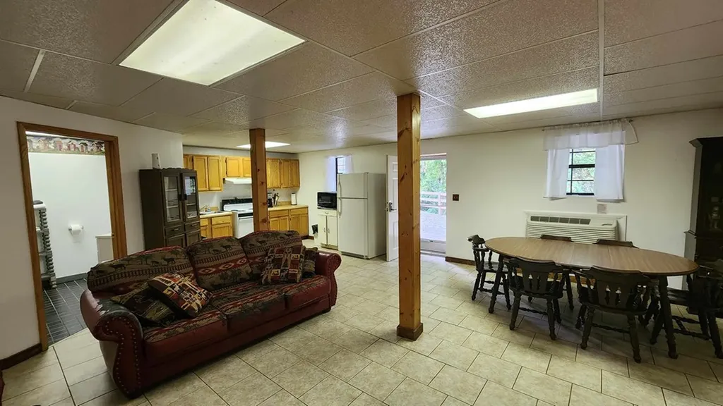 228 Bill Hunter Road Celina TN 38551