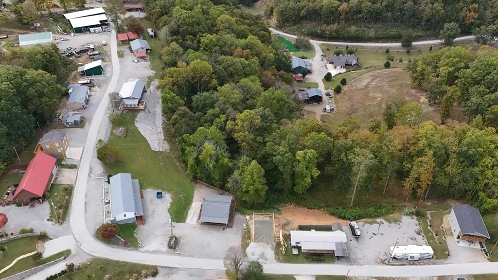 228 Bill Hunter Road Celina TN 38551