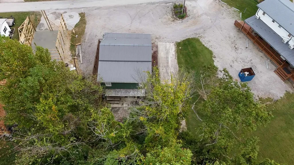 228 Bill Hunter Road Celina TN 38551