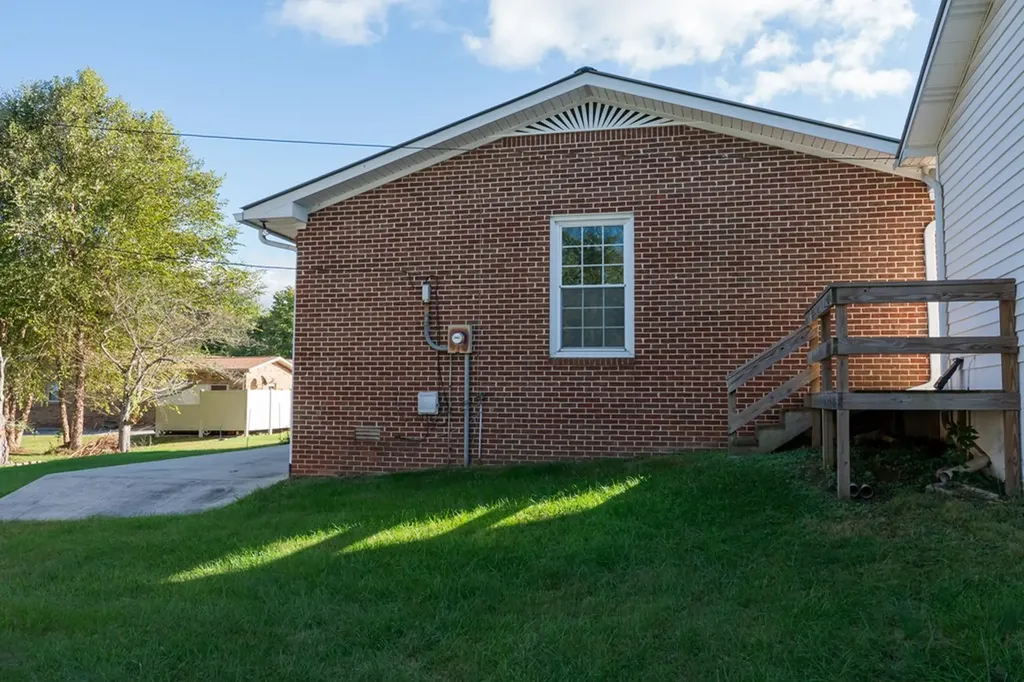 860 Shady Lane Cookeville TN 38501