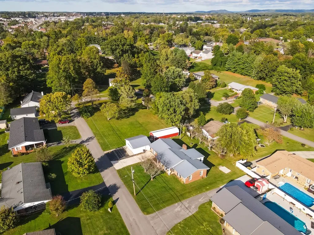 860 Shady Lane Cookeville TN 38501