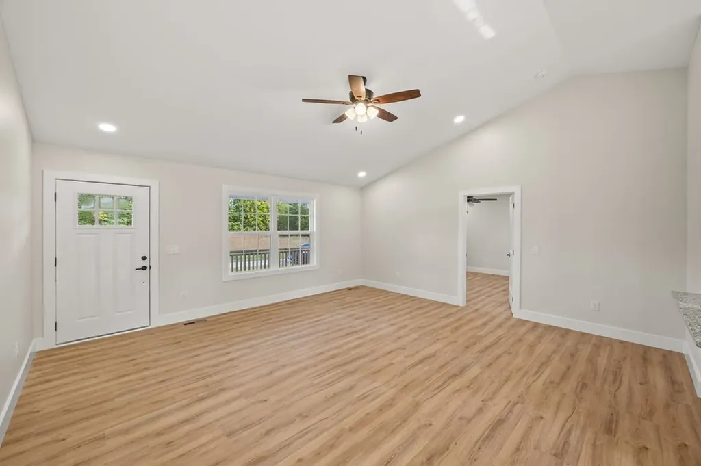 291 5th Avenue S Baxter TN 38544