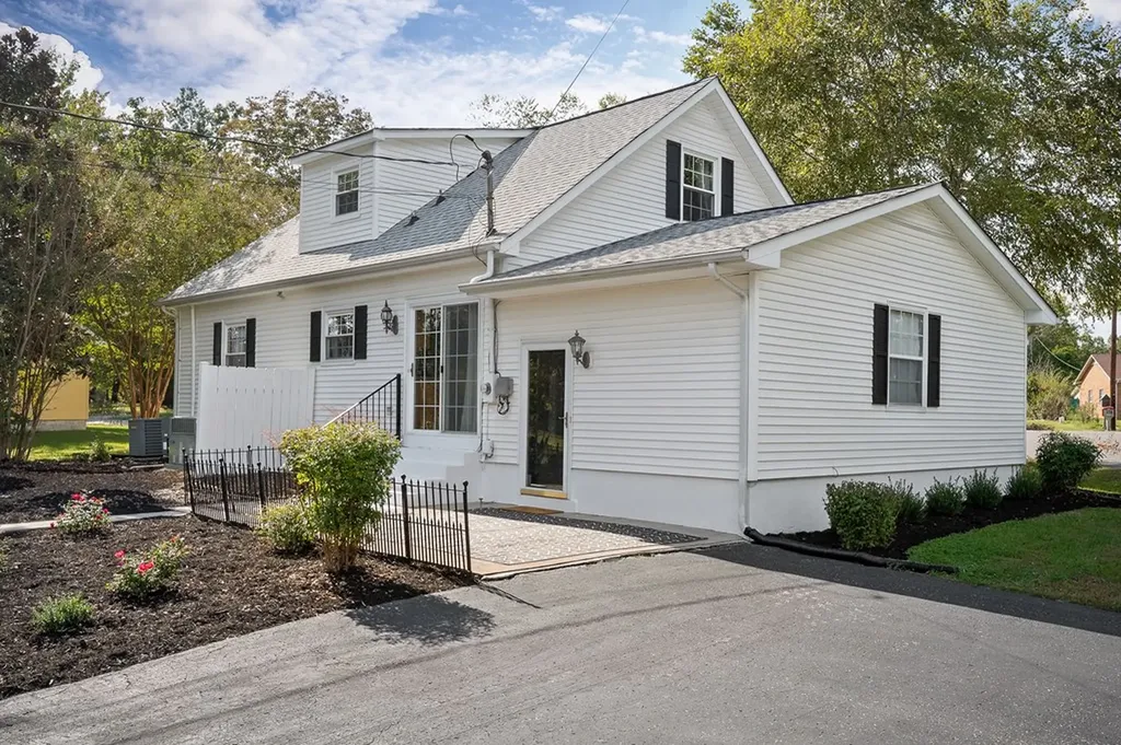 1175 Meadow Cookeville TN 38501