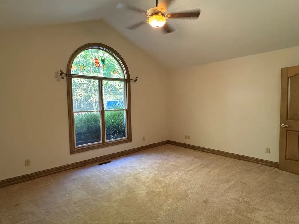 34 Cove Place Monterey TN 38574