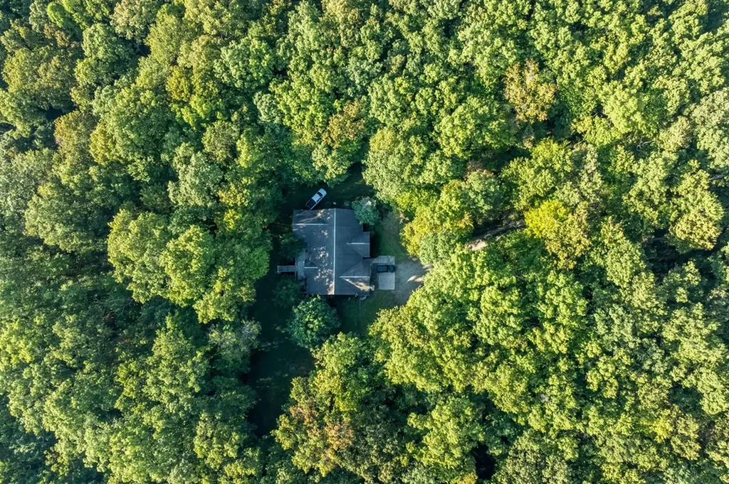 34 Cove Place Monterey TN 38574