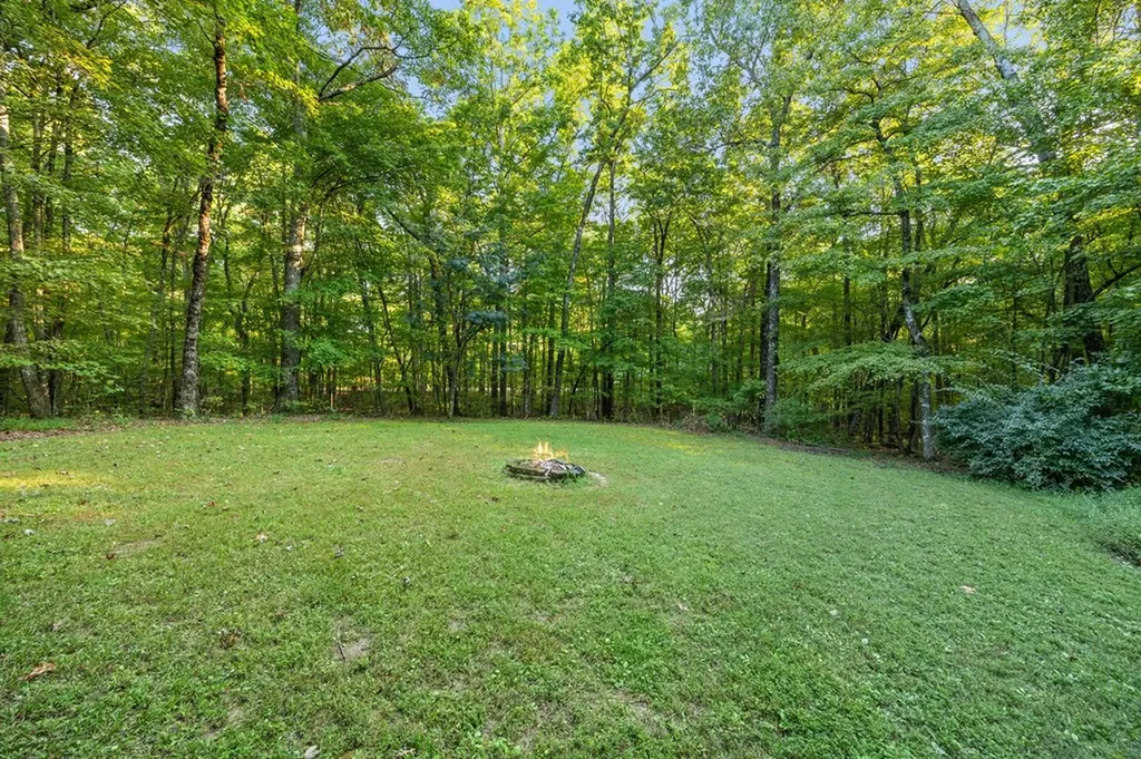 34 Cove Place Monterey TN 38574