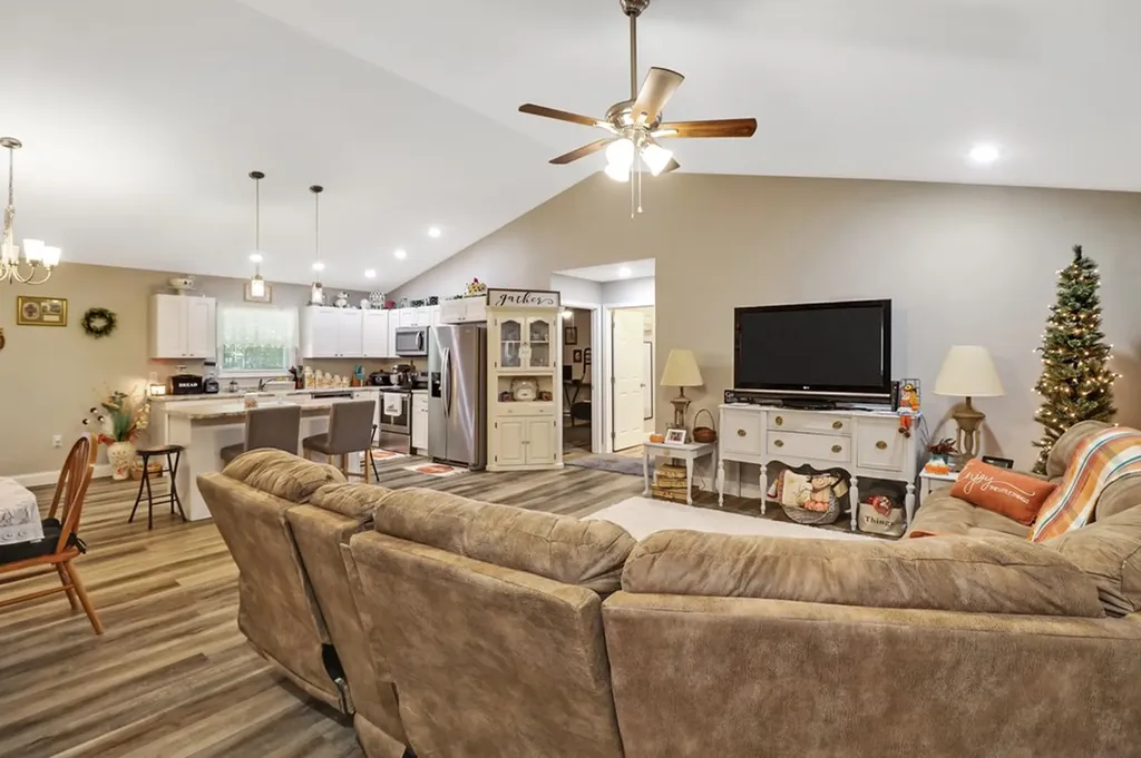 413 Street Anthony Drive Jamestown TN 38556