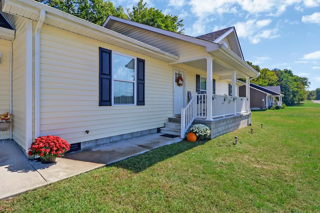 413 Street Anthony Drive Jamestown TN 38556