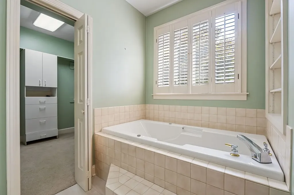 328 Riley Avenue Smithville TN 37166