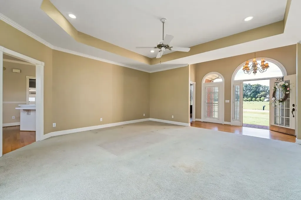 328 Riley Avenue Smithville TN 37166