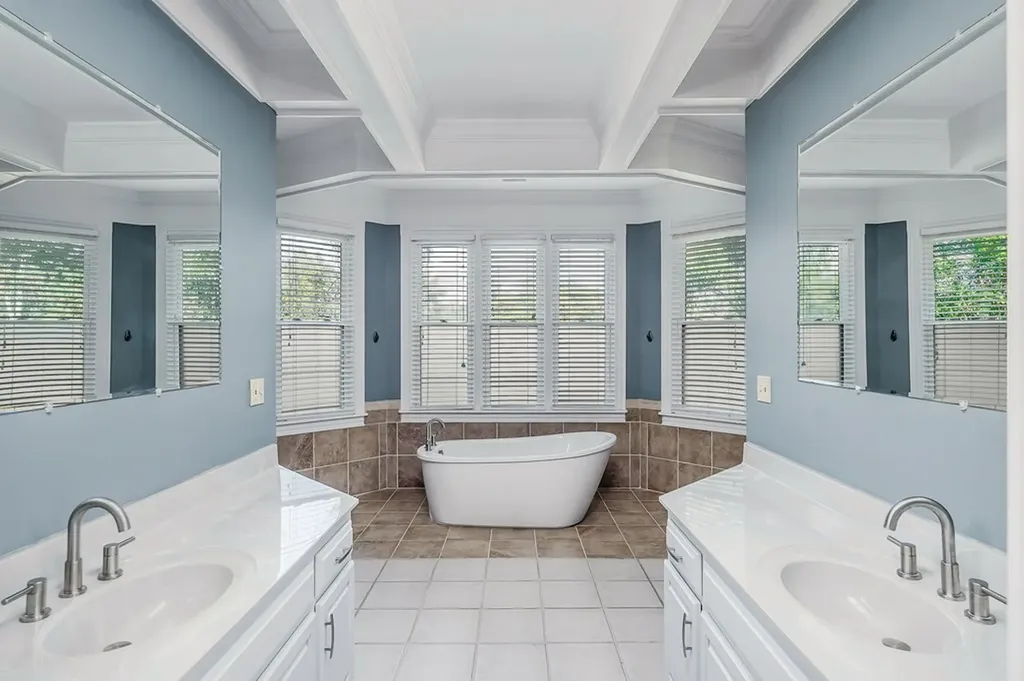 1198 N Franklin Avenue Cookeville TN 38501