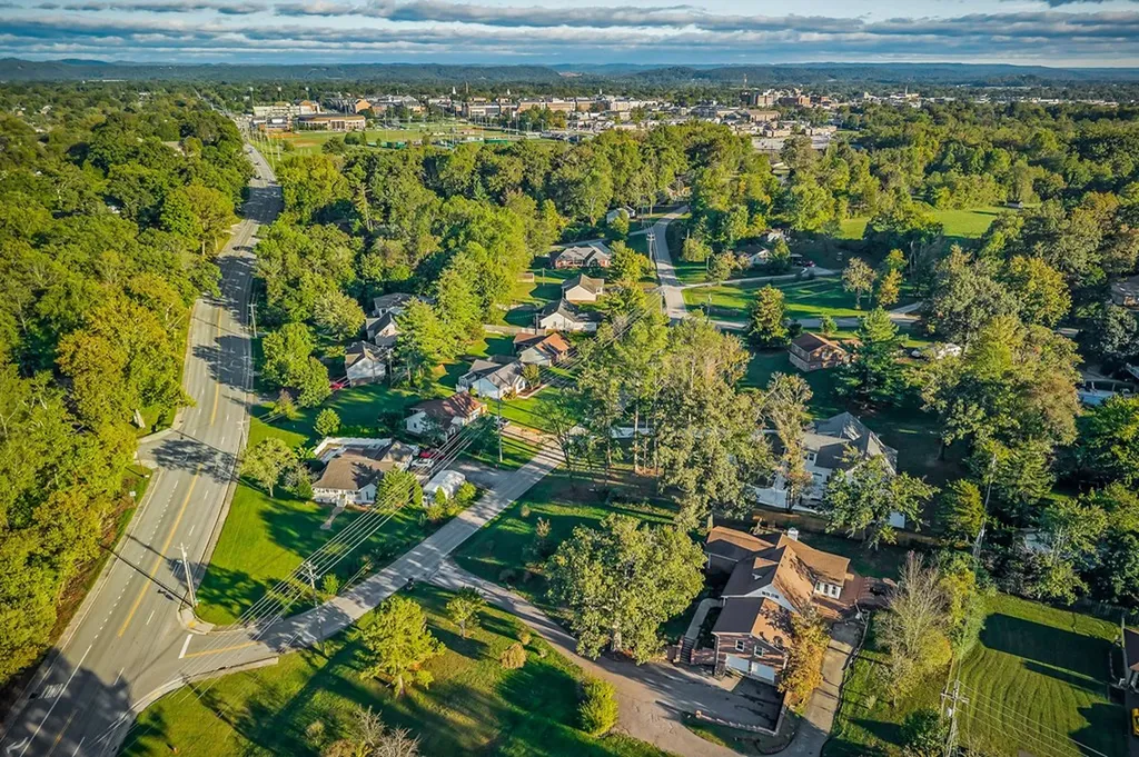 1198 N Franklin Avenue Cookeville TN 38501