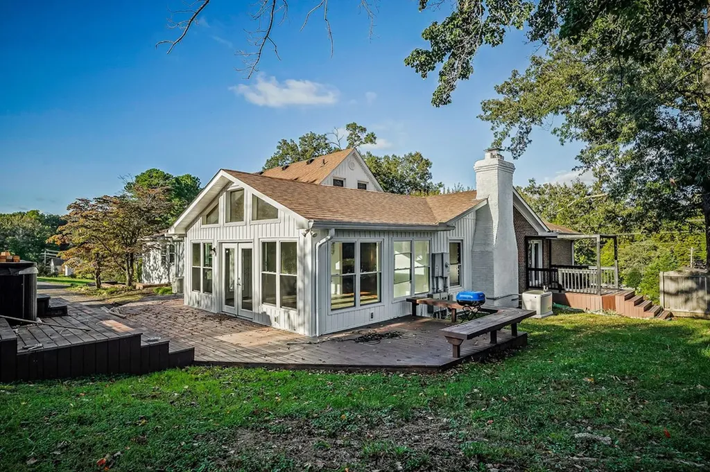 1198 N Franklin Avenue Cookeville TN 38501