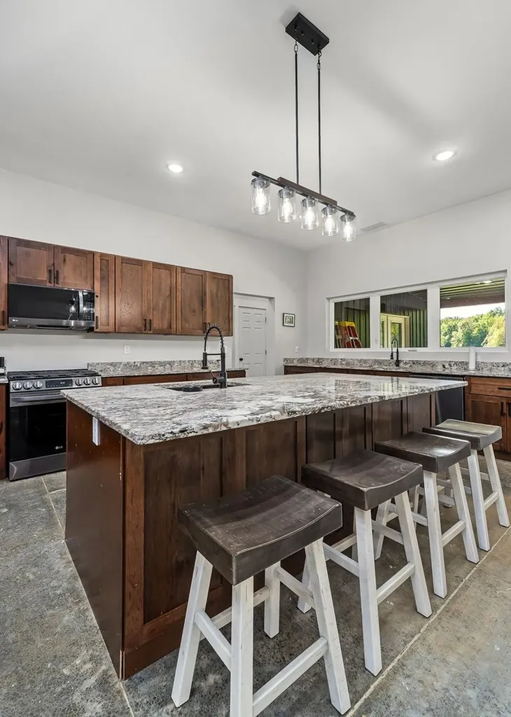 303 Clearfield Lane Cookeville TN 38506