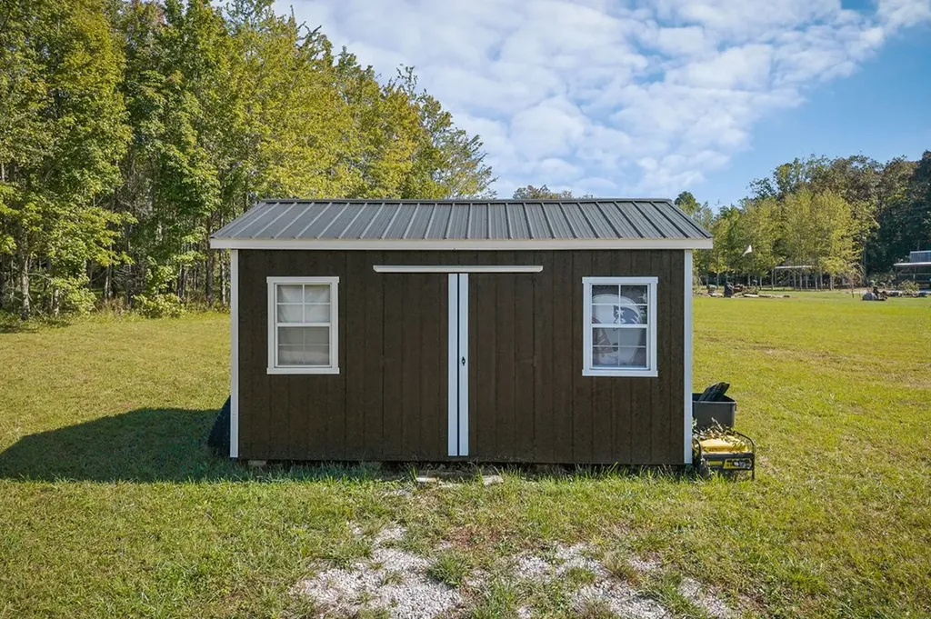 303 Clearfield Lane Cookeville TN 38506