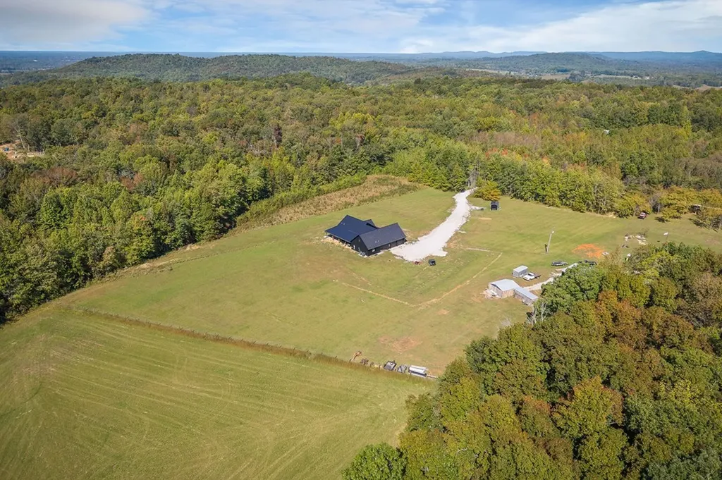 303 Clearfield Lane Cookeville TN 38506