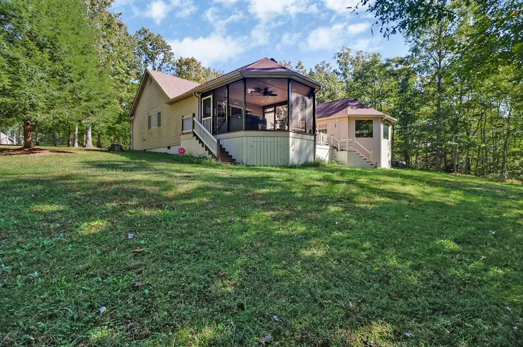 224 Victoria Circle Jamestown TN 38556-5178