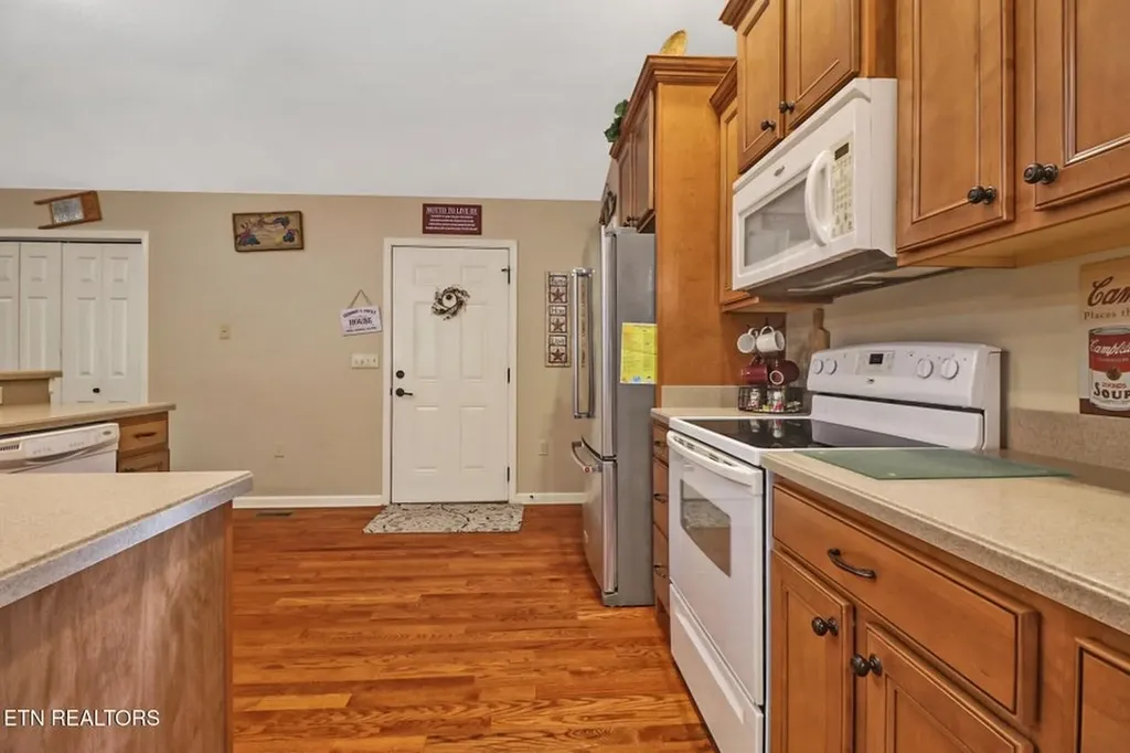 224 Victoria Circle Jamestown TN 38556-5178