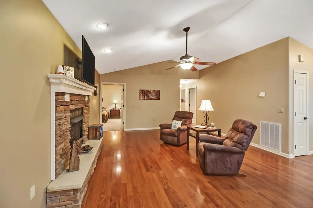 224 Victoria Circle Jamestown TN 38556-5178