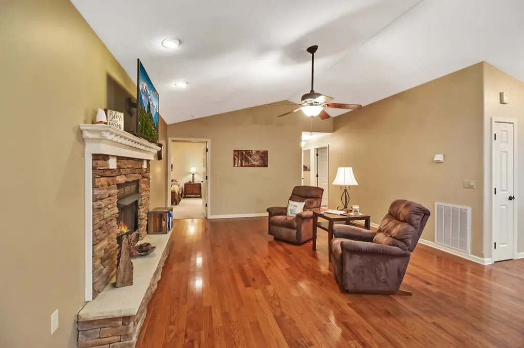 224 Victoria Circle Jamestown TN 38556-5178