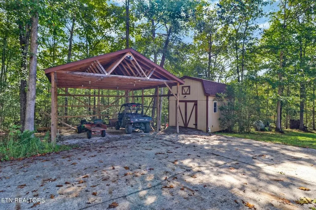 224 Victoria Circle Jamestown TN 38556-5178