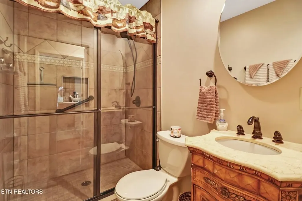 224 Victoria Circle Jamestown TN 38556-5178