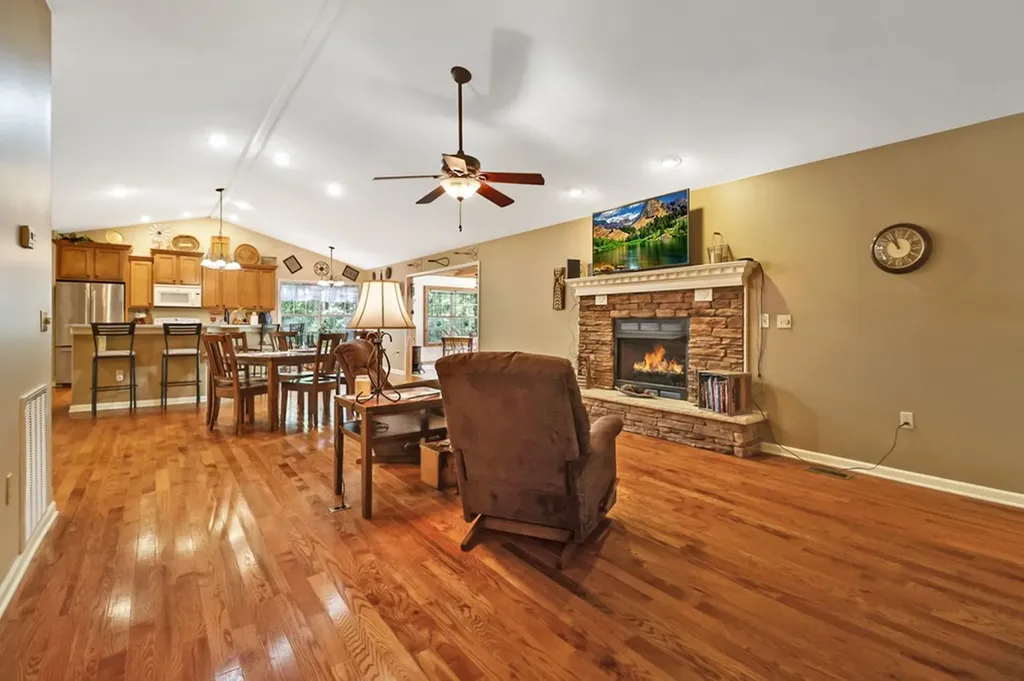 224 Victoria Circle Jamestown TN 38556-5178