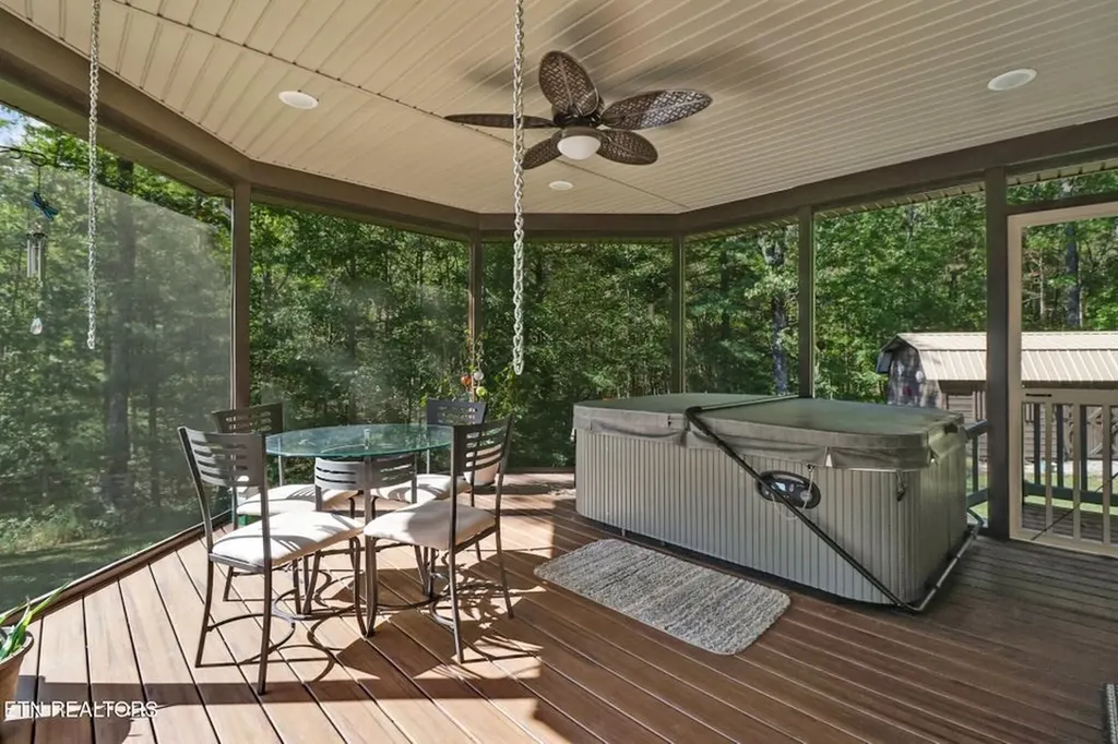 224 Victoria Circle Jamestown TN 38556-5178