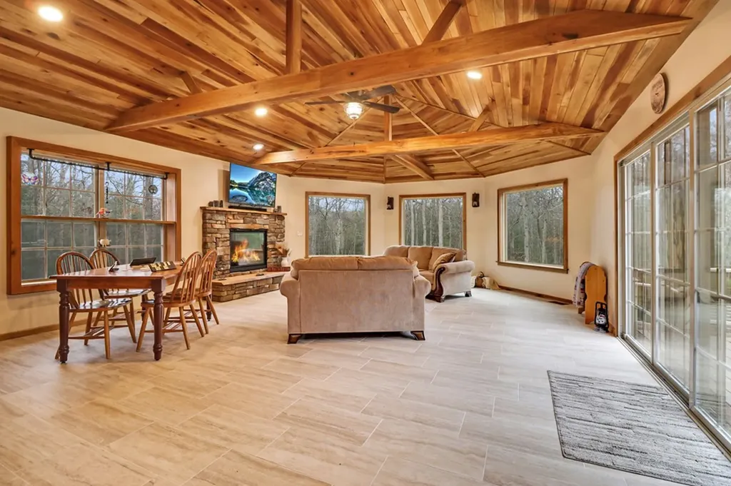 224 Victoria Circle Jamestown TN 38556-5178