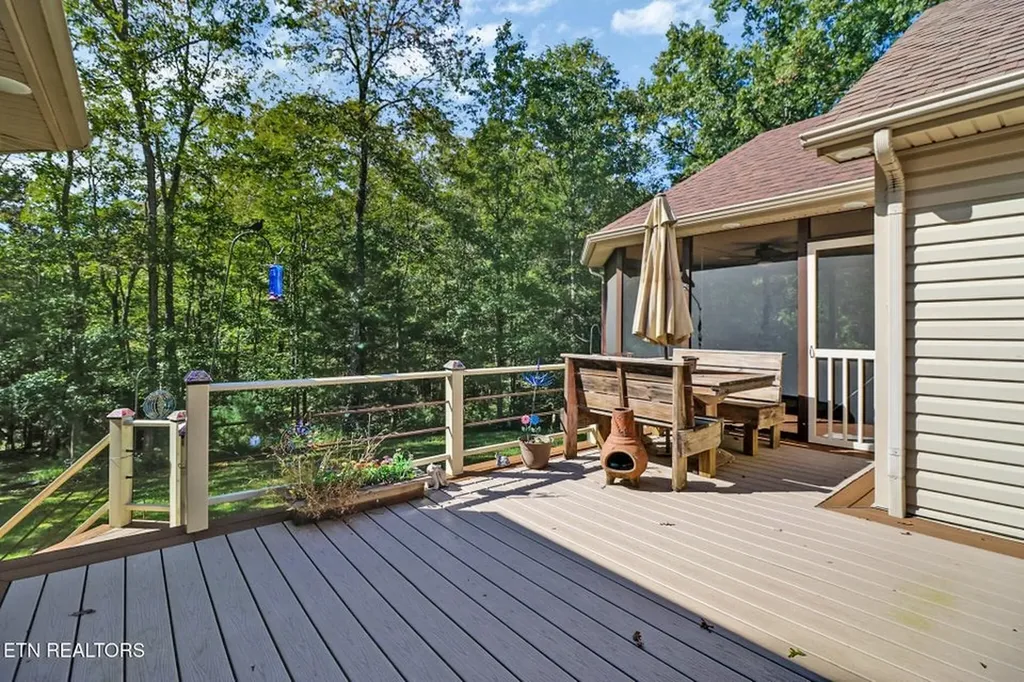 224 Victoria Circle Jamestown TN 38556-5178