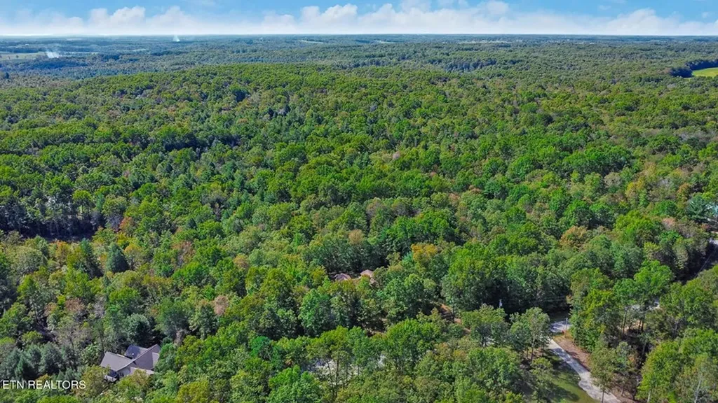 224 Victoria Circle Jamestown TN 38556-5178