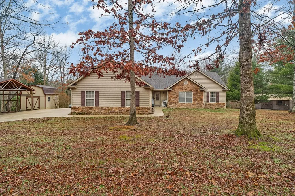 224 Victoria Circle Jamestown TN 38556-5178