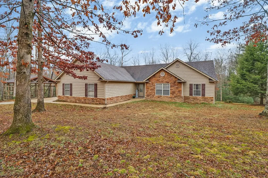 224 Victoria Circle Jamestown TN 38556-5178