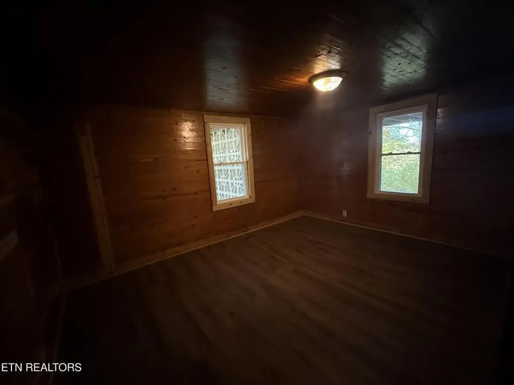 1089 Bicknell Road Clarkrange TN 38553