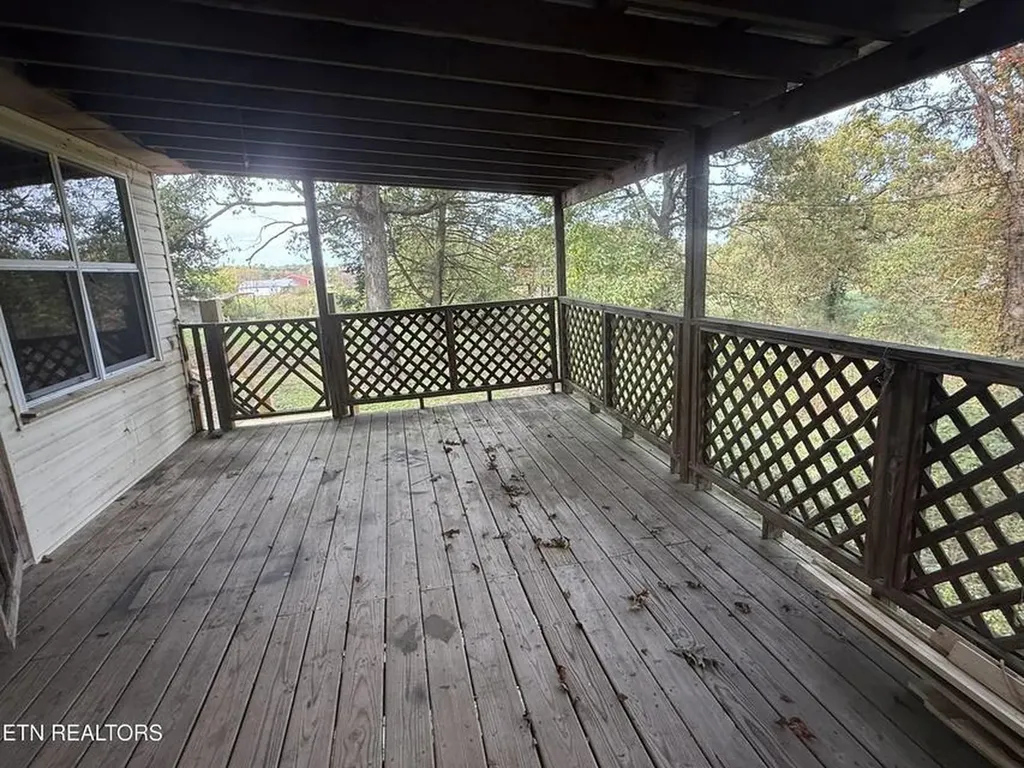 1089 Bicknell Road Clarkrange TN 38553
