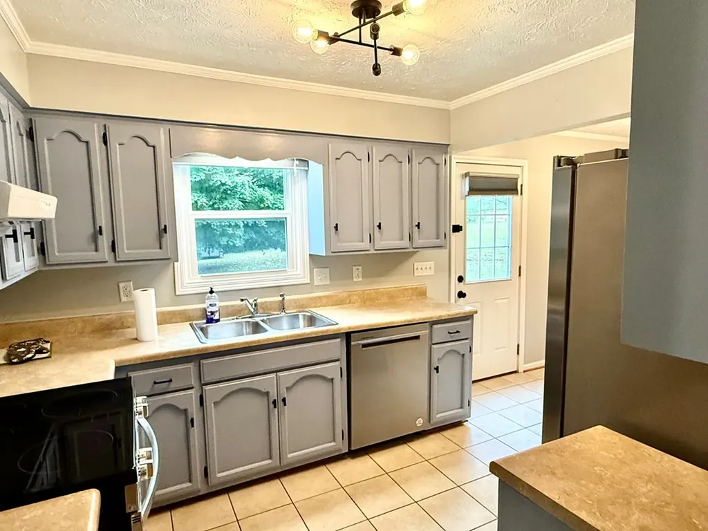 2408 Magnolia Cookeville TN 38506