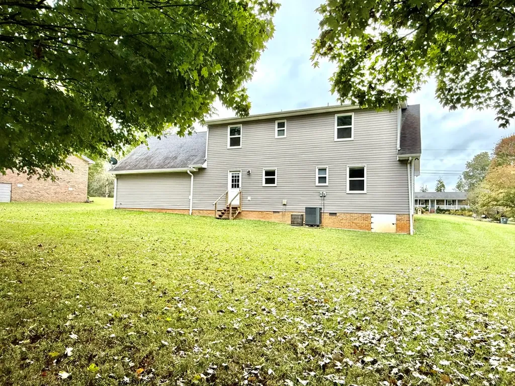 2408 Magnolia Cookeville TN 38506