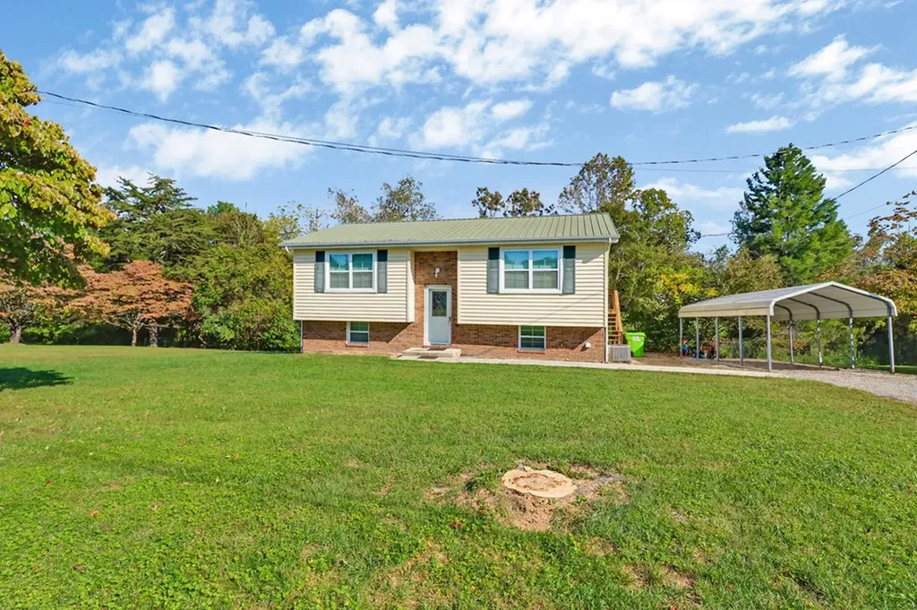 141 Crestview Drive Crossville TN 38555